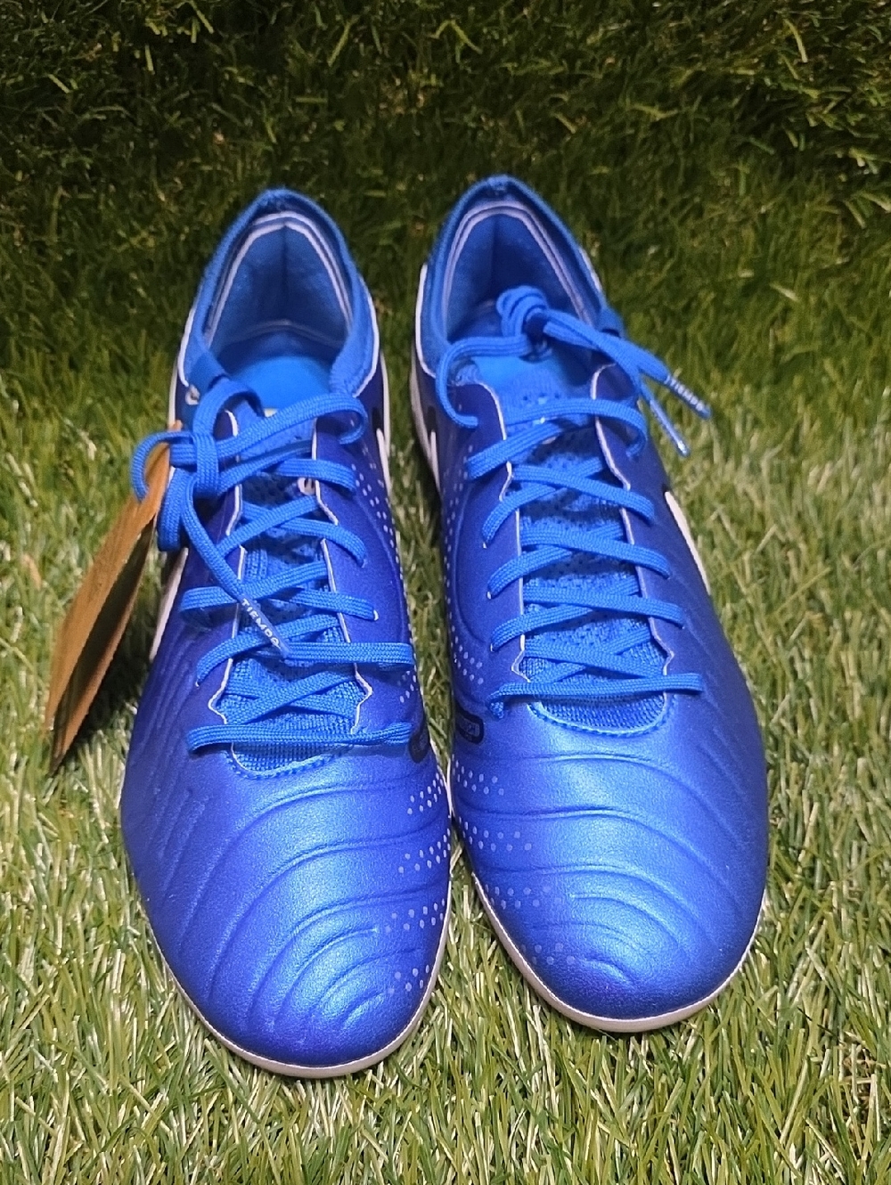 Nike Tiempo Legend 10 Elite   Size 9